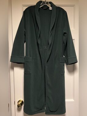Boy’s LL Bean Plush Long Robe - Forest Green size large (14-16)